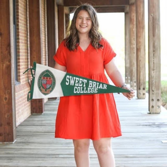 Meet your Posher, Valen - Picture 1 of 1